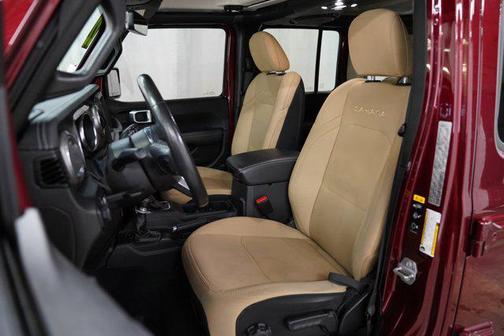Snazzberry Pearlcoat 2022 Jeep Wrangler Unlimited Sahara