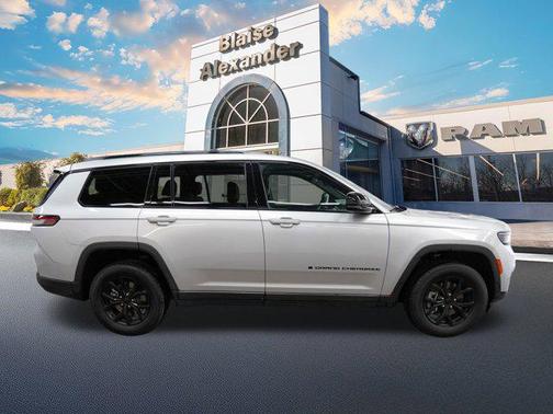 2024 Jeep Grand Cherokee L Altitude