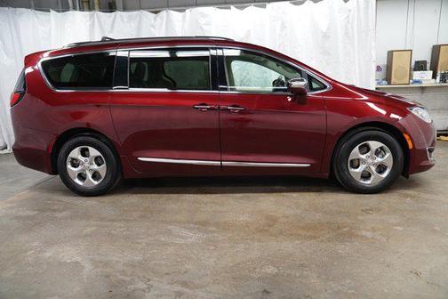 2018 Chrysler Pacifica Hybrid Limited