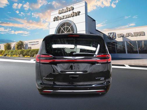 2026 Chrysler Pacifica Limited