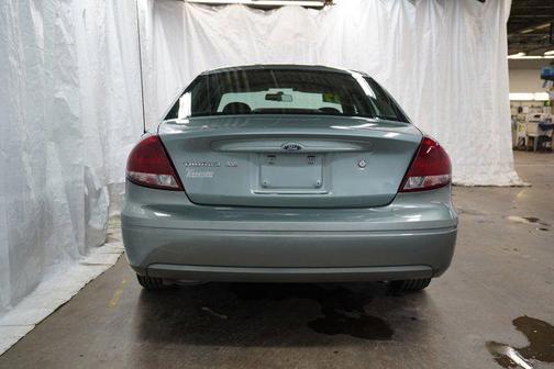 2007 Ford Taurus SE