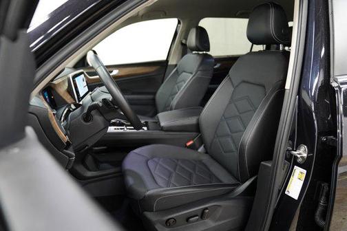 2025 Volkswagen Atlas 2.0T SE w/Technology 4MOTION