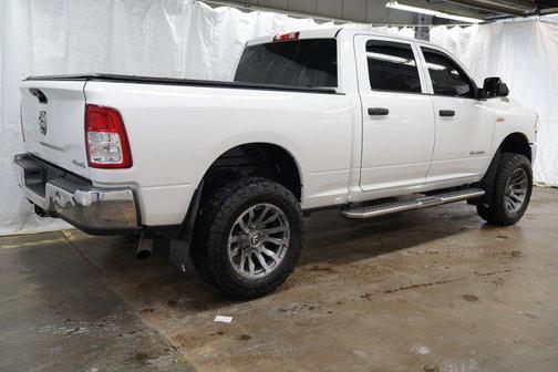 Bright White Clearcoat 2022 RAM 2500 Tradesman Crew Cab 4x4 6'4' Box