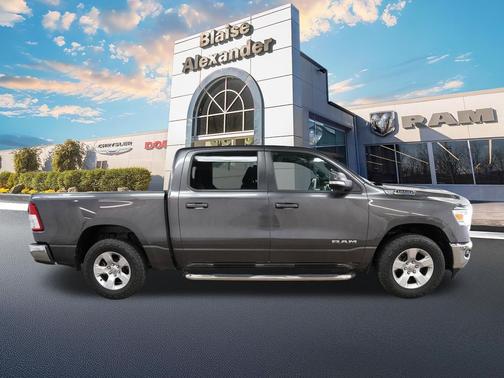 Granite Crystal Metallic Clearcoat 2021 RAM 1500 Big Horn/Lone Star
