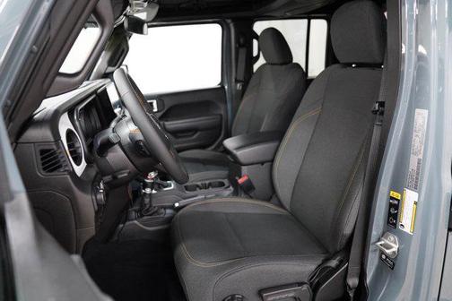 Anvil Clearcoat 2025 Jeep Gladiator Sport S