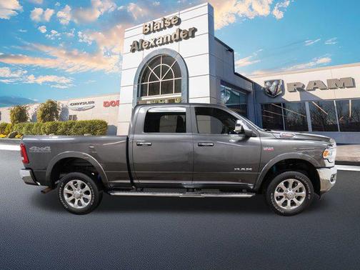 2022 RAM 2500 Laramie Crew Cab 4x4 6'4' Box