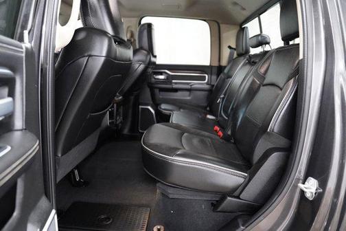 2022 RAM 2500 Laramie Crew Cab 4x4 6'4' Box