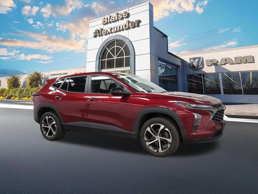 Crimson Metallic 2024 Chevrolet Trax FWD 1RS