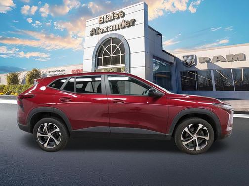 Crimson Metallic 2024 Chevrolet Trax FWD 1RS