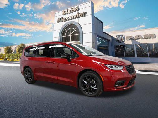 2026 Chrysler Pacifica Limited