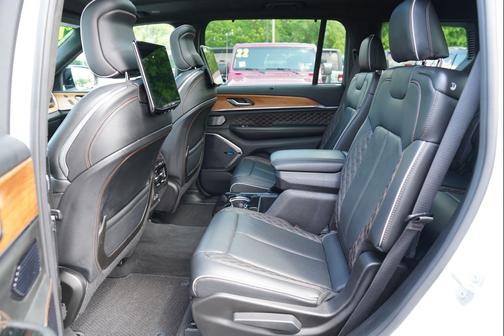 Bright White Clearcoat 2024 Jeep Grand Cherokee L Summit Reserve