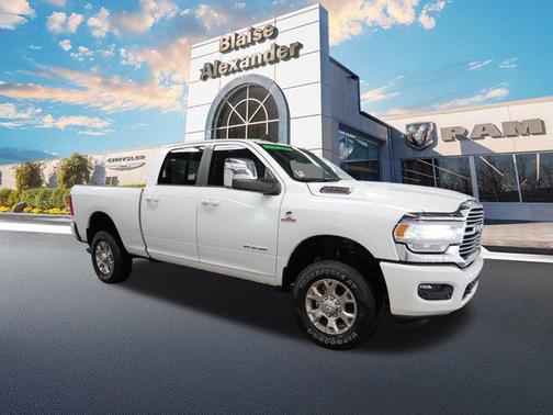 2023 RAM 2500 Laramie Crew Cab 4x4 6'4' Box