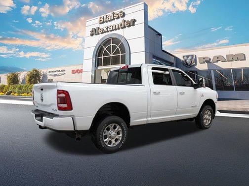 2023 RAM 2500 Laramie Crew Cab 4x4 6'4' Box