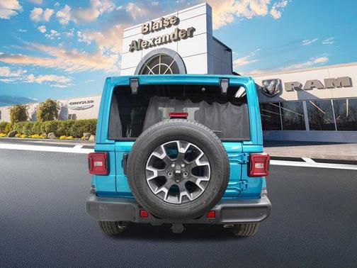 2024 Jeep Wrangler 4-Door Sahara