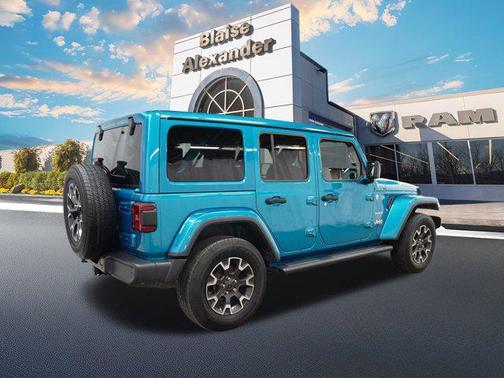 2024 Jeep Wrangler 4-Door Sahara