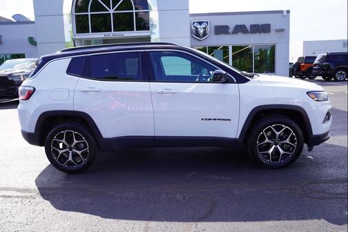 Bright White Clearcoat 2026 Jeep Compass Limited