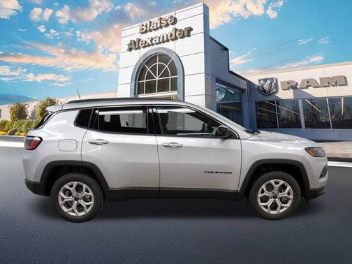 2025 Jeep Compass Latitude