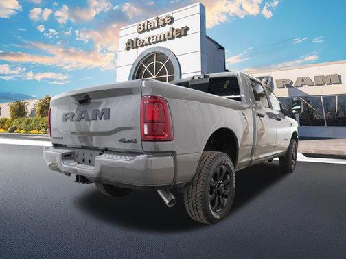 Ceramic Gray Clearcoat 2026 RAM 2500 Big Horn Crew Cab 4x4 6'4' Box