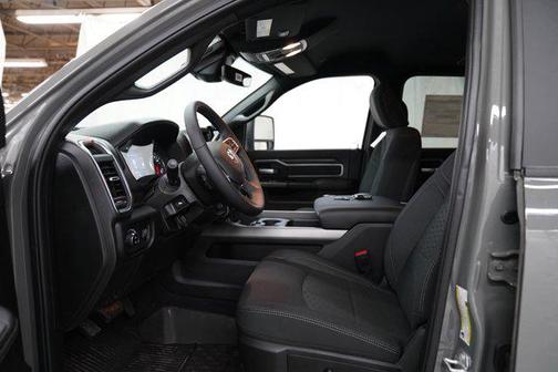 Ceramic Gray Clearcoat 2026 RAM 2500 Big Horn Crew Cab 4x4 6'4' Box