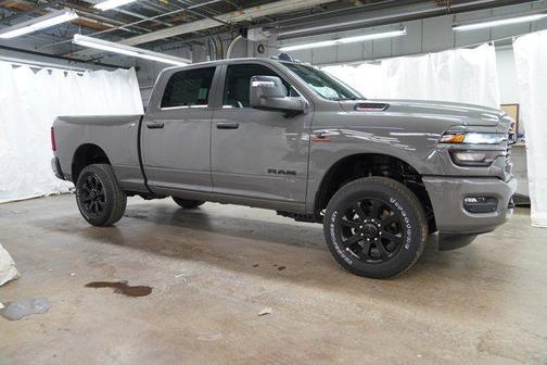 Ceramic Gray Clearcoat 2026 RAM 2500 Big Horn Crew Cab 4x4 6'4' Box