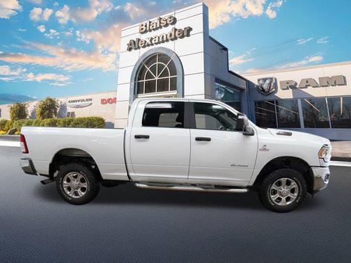 2023 RAM 2500 Lone Star Crew Cab 4x4 6'4' Box