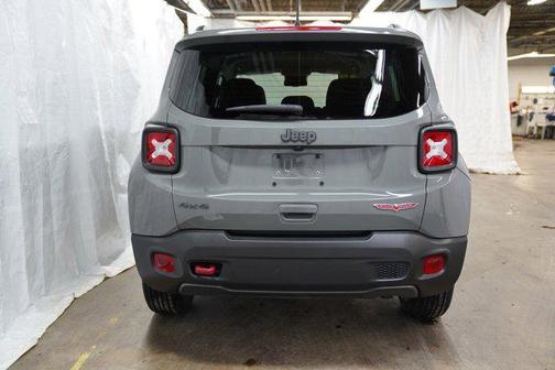 2022 Jeep Renegade Trailhawk