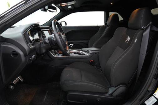 Pitch Black Clearcoat 2016 Dodge Challenger R/T Scat Pack