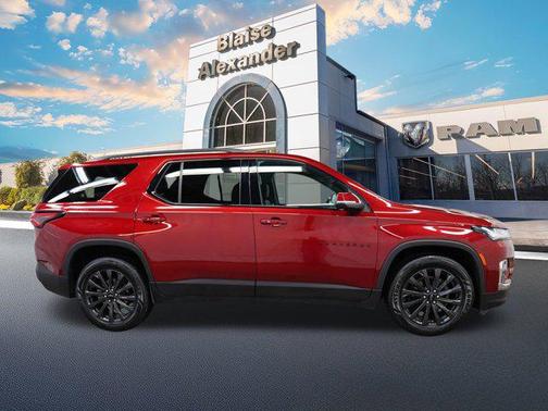 2023 Chevrolet Traverse RS