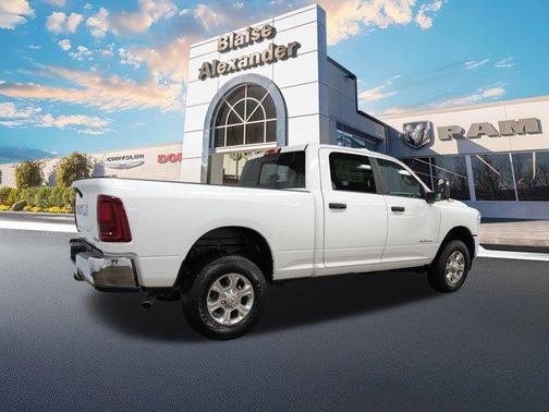 2025 RAM 2500 Big Horn Crew Cab 4x4 6'4' Box