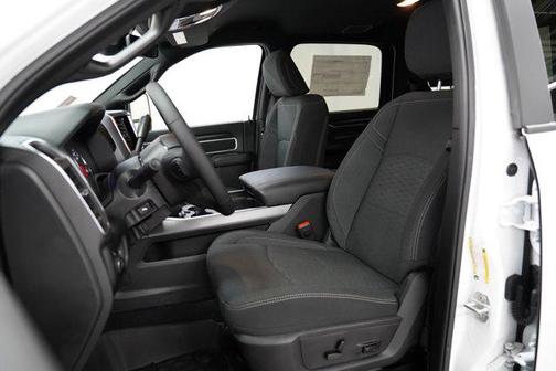 2025 RAM 2500 Big Horn Crew Cab 4x4 6'4' Box