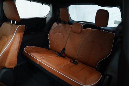 Bright White Clearcoat 2026 Chrysler Pacifica L