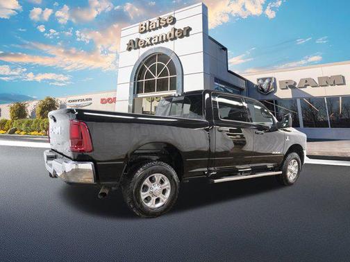 2025 RAM 2500 Big Horn Crew Cab 4x4 6'4' Box