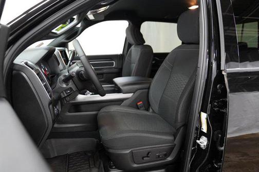 2025 RAM 2500 Big Horn Crew Cab 4x4 6'4' Box
