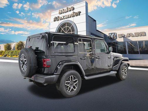 Black Clearcoat 2026 Jeep Wrangler 4-Door Sahara 4x4