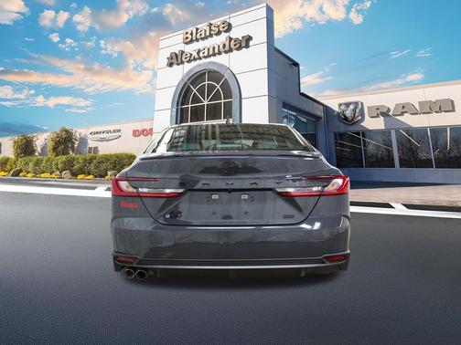 Underground 2026 Toyota Camry SE