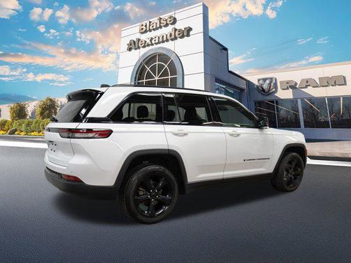 2024 Jeep Grand Cherokee Altitude