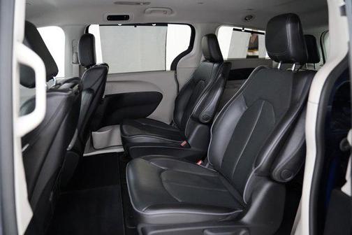 2020 Chrysler Pacifica Hybrid Limited
