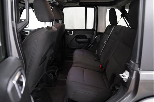 Granite Crystal Metallic Clearcoat 2022 Jeep Wrangler Unlimited Sport