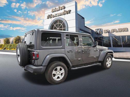 Granite Crystal Metallic Clearcoat 2022 Jeep Wrangler Unlimited Sport