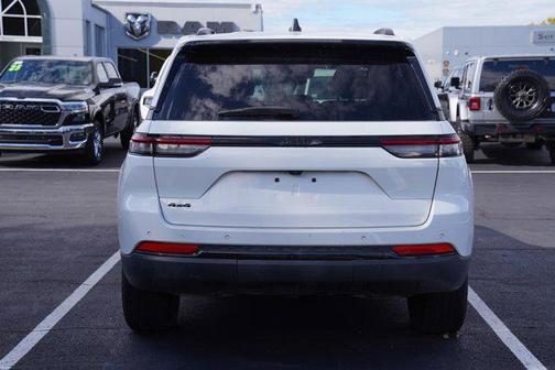 2024 Jeep Grand Cherokee Altitude