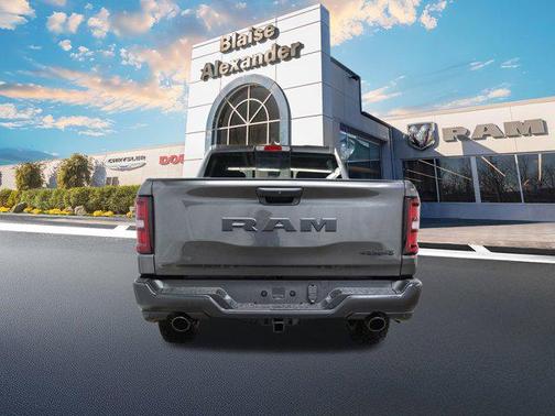 2026 RAM 1500 Warlock Crew Cab 4x4 5'7' Box