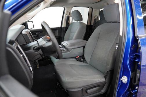 Blue Streak Pearlcoat 2017 RAM 1500 Express
