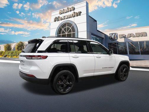 2023 Jeep Grand Cherokee Altitude