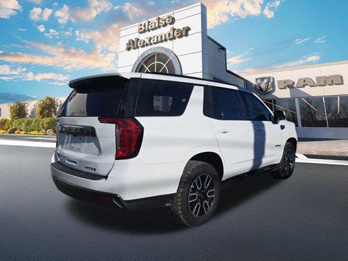 2023 GMC Yukon 4WD AT4