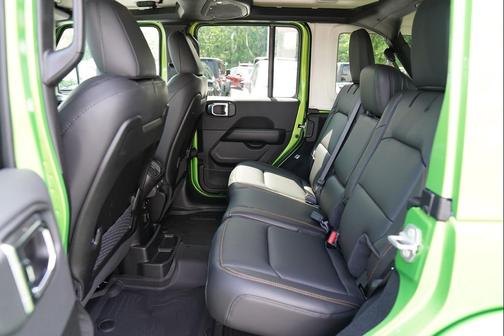 Mojito Clearcoat 2026 Jeep Wrangler 4-Door Sahara 4x4