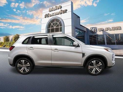 2025 Mitsubishi Outlander Sport SE