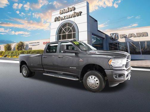 Granite Crystal Metallic Clearcoat 2022 RAM 3500 Big Horn Crew Cab 4x4 8' Box