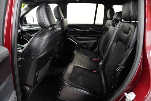 2022 Jeep Grand Cherokee Altitude