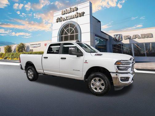 2025 RAM 2500 Big Horn Crew Cab 4x4 6'4' Box