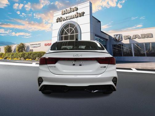 Snow White Pearl 2022 Kia Forte GT-Line